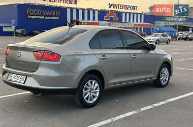 Лифтбек SEAT Toledo 2014 в 