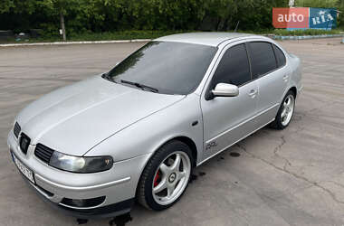Седан SEAT Toledo 2001 в 