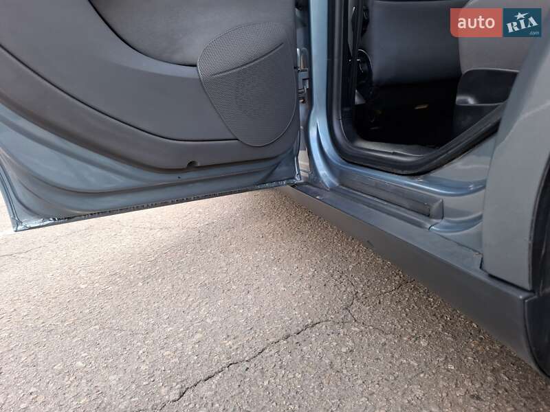 Хетчбек SEAT Toledo 2006 в Кривому Розі