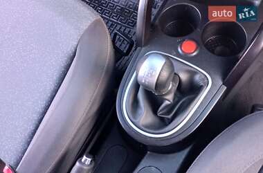 Хэтчбек SEAT Toledo 2005 в 