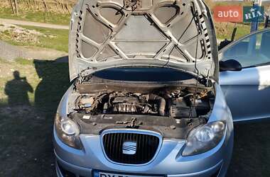 Хэтчбек SEAT Toledo 2005 в 