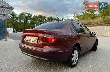 Седан SEAT Toledo 2004 в 