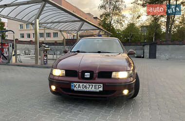 Седан SEAT Toledo 2004 в 