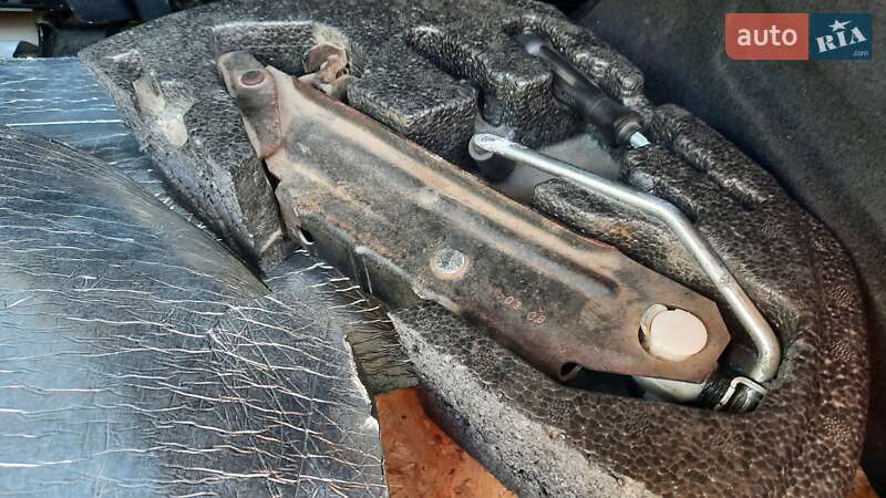 Хэтчбек SEAT Toledo 2008 в Калуше