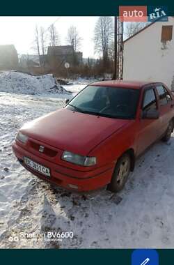 Седан SEAT Toledo 1992 в Старому Самборі
