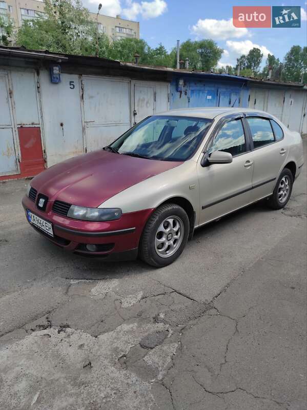 Седан SEAT Toledo 2003 в Києві