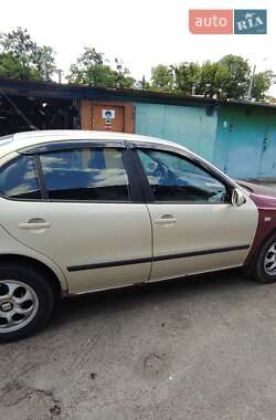 Седан SEAT Toledo 2003 в 