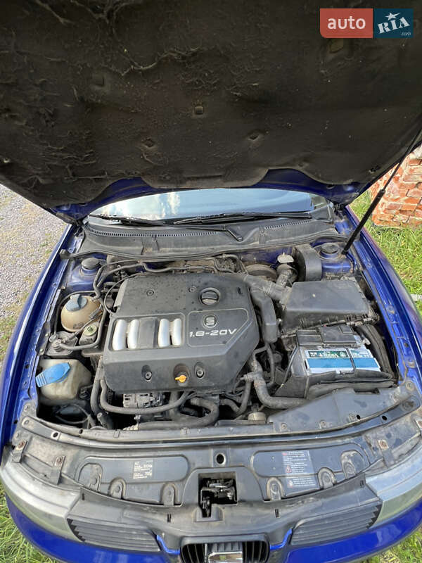 Седан SEAT Toledo 1999 в Львове