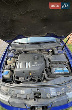 Седан SEAT Toledo 1999 в 