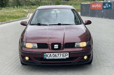 Седан SEAT Toledo 2004 в 
