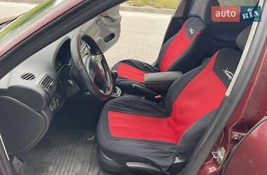 Седан SEAT Toledo 2004 в 