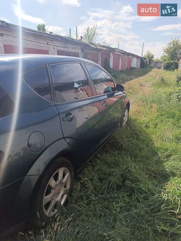 Хэтчбек SEAT Toledo 2006 в Черкассах