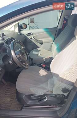 Хэтчбек SEAT Toledo 2006 в 