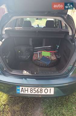 Хэтчбек SEAT Toledo 2006 в 