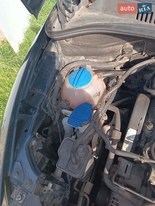 Хетчбек SEAT Toledo 2006 в Черкасах