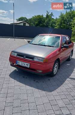 Седан SEAT Toledo 1993 в Самборе