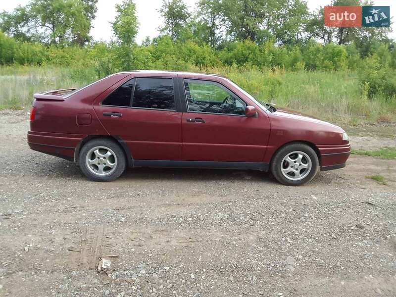 Седан SEAT Toledo 1992 в Каменец-Подольском