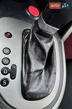 Хэтчбек SEAT Toledo 2005 в 