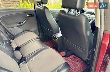 Хэтчбек SEAT Toledo 2005 в 