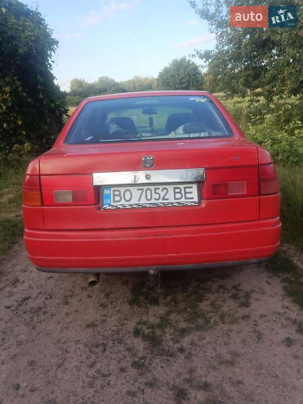 Седан SEAT Toledo 1992 в Иваничах