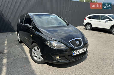 Хэтчбек SEAT Toledo 2005 в 