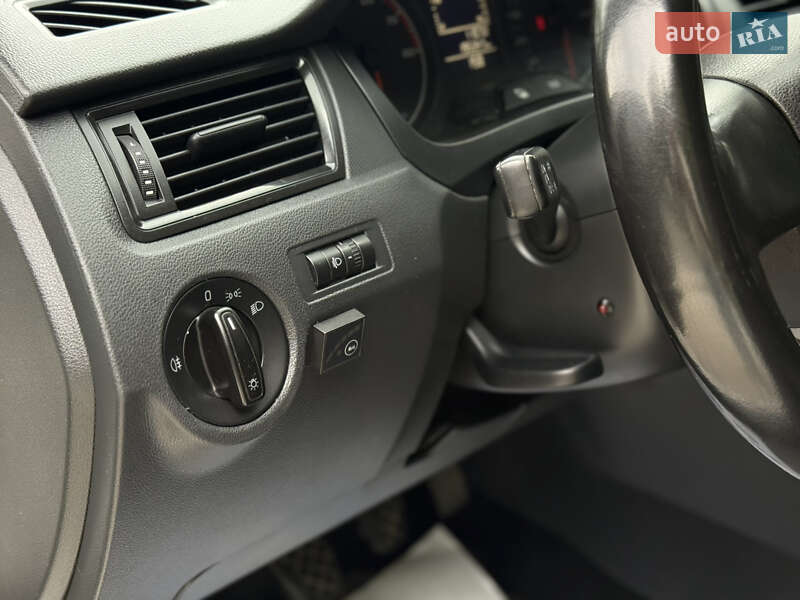 Ліфтбек SEAT Toledo 2013 в Івано-Франківську