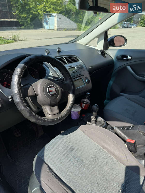 Хэтчбек SEAT Toledo 2008 в Киеве