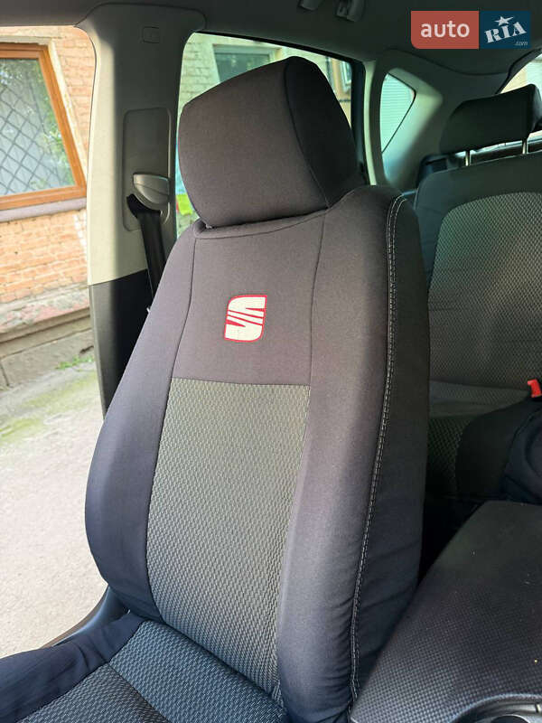 Хэтчбек SEAT Toledo 2005 в Ровно