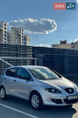 Хэтчбек SEAT Toledo 2008 в 