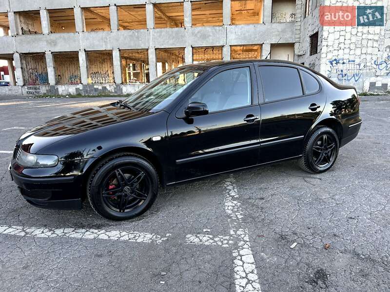 Седан SEAT Toledo 1999 в 