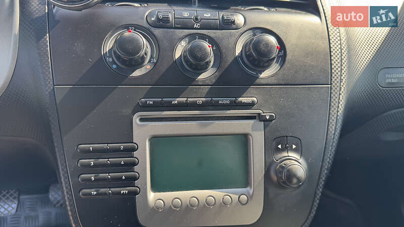 Хетчбек SEAT Toledo 2004 в Тернополі