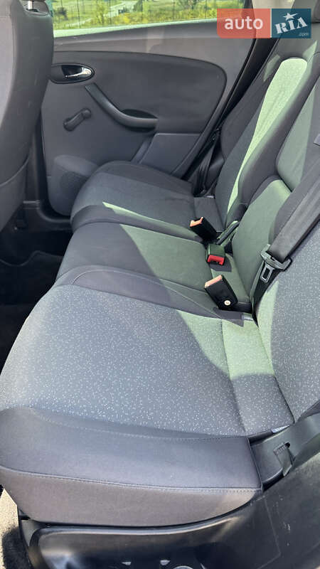 Хетчбек SEAT Toledo 2004 в Тернополі