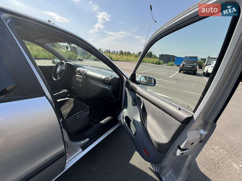 Седан SEAT Toledo 2001 в Звенигородці