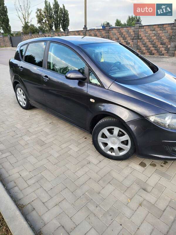 Хэтчбек SEAT Toledo 2005 в Ровно фото 6 Хэтчбек SEAT Toledo 2005 в Ровно