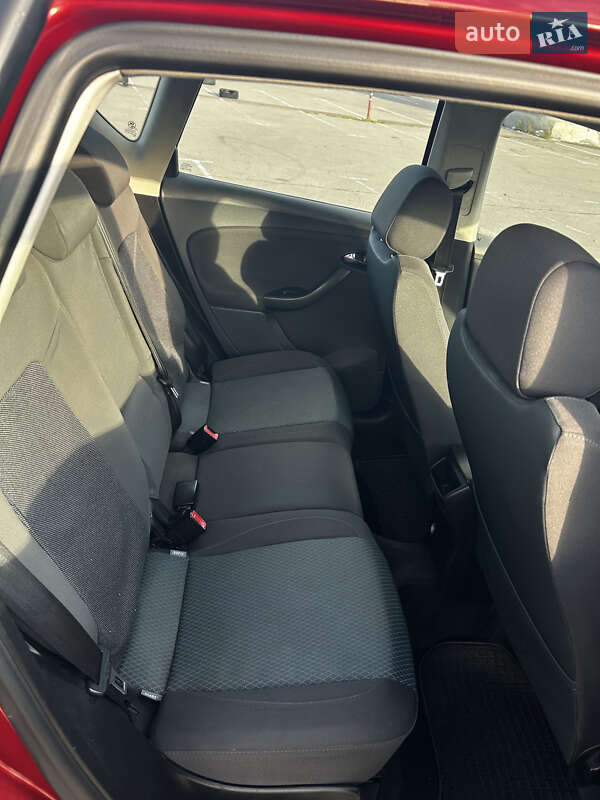 Хэтчбек SEAT Toledo 2008 в Киеве