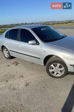 Седан SEAT Toledo 2002 в 