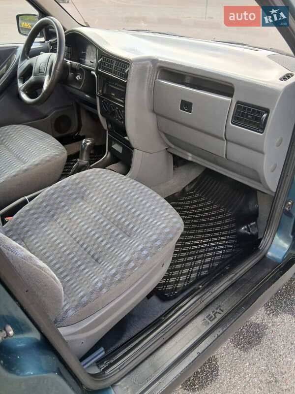 Седан SEAT Toledo 1992 в Львове