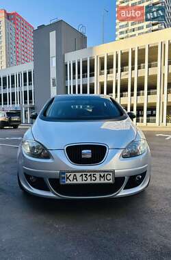 Хэтчбек SEAT Toledo 2006 в 