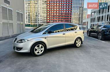 Хэтчбек SEAT Toledo 2006 в 
