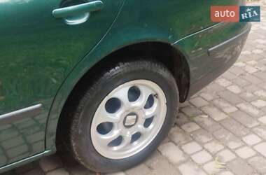 Седан SEAT Toledo 2001 в 