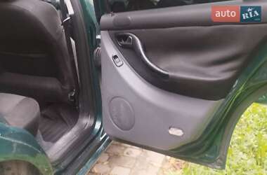 Седан SEAT Toledo 2001 в 