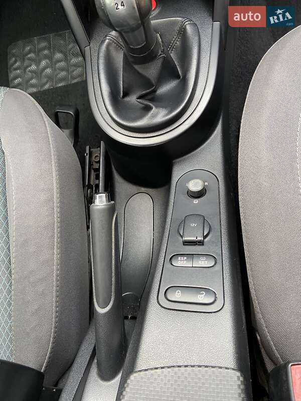 Хетчбек SEAT Toledo 2008 в Ужгороді