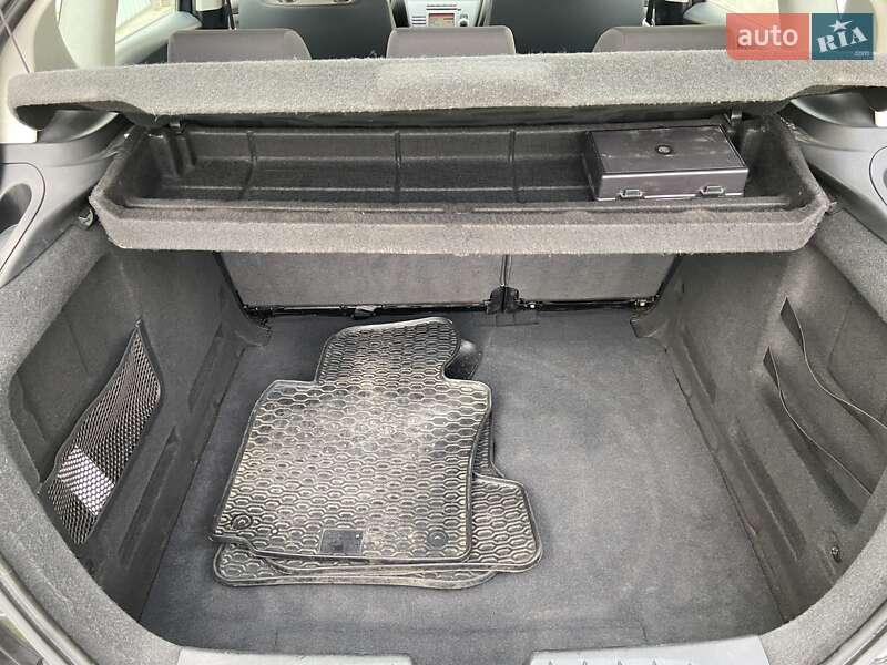 Хетчбек SEAT Toledo 2008 в Ужгороді