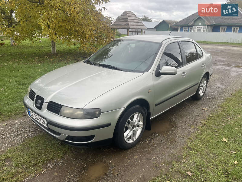 Седан SEAT Toledo 1999 в Вижниці