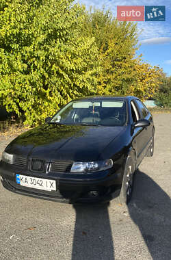 Седан SEAT Toledo 2004 в 