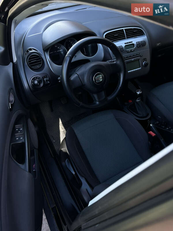 Хетчбек SEAT Toledo 2008 в Львові