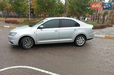 Лифтбек SEAT Toledo 2012 в 