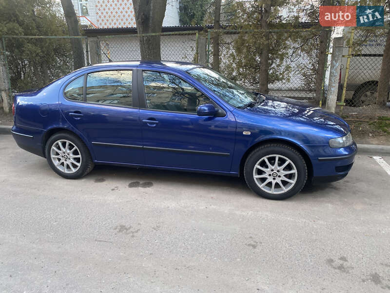 Седан SEAT Toledo 2002 в Львові