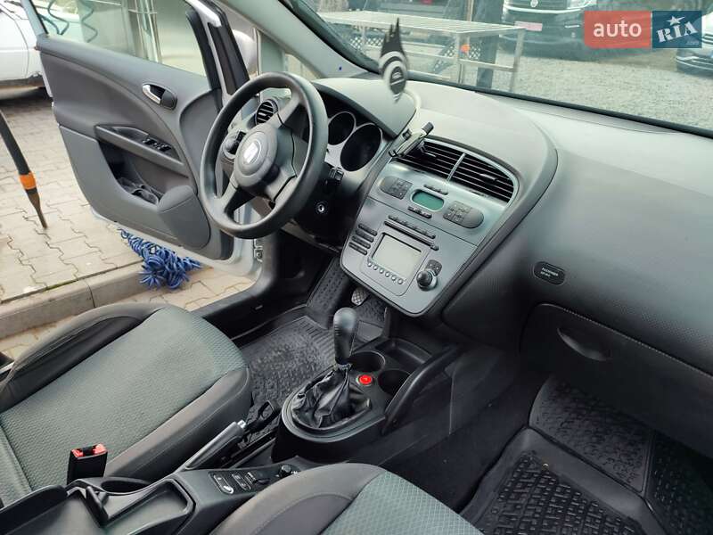 Хетчбек SEAT Toledo 2008 в Калуші фото 16 Хетчбек SEAT Toledo 2008 в Калуші