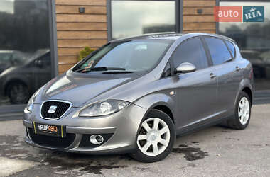 Хетчбек SEAT Toledo 2005 в Шептицькому